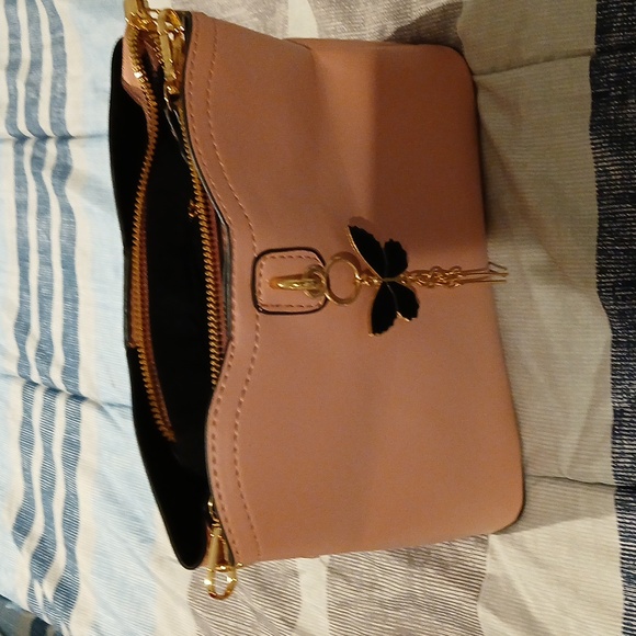 Purse - Picture 1 of 2